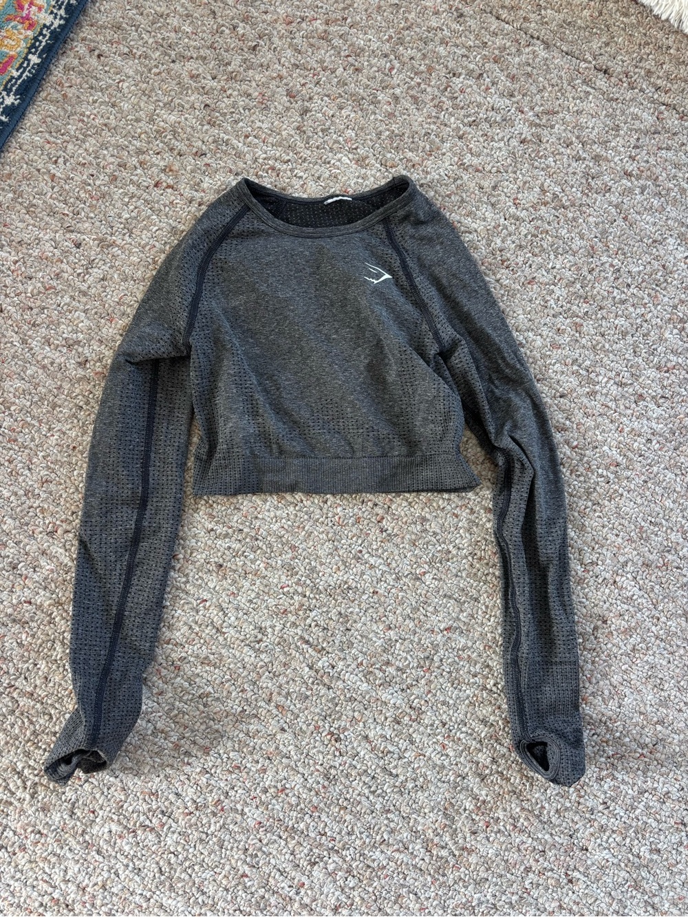 Gymshark Charcoal Gray Long-Sleeve Cropped Top